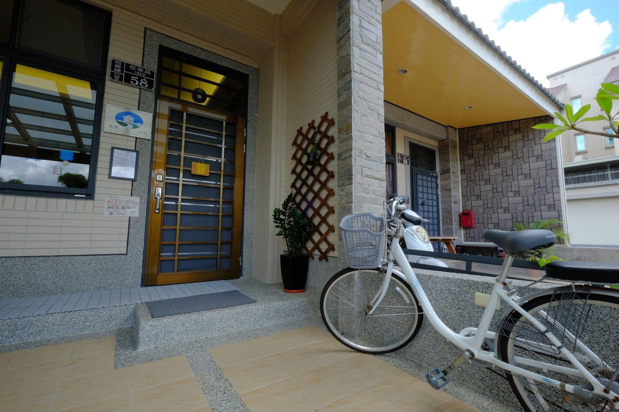 Big Nose Inn Hengchun Old Town Exterior foto